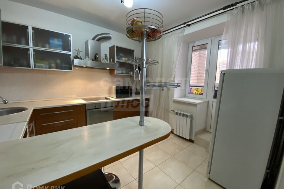 Продаётся 3-комнатная квартира, 91.6 м²