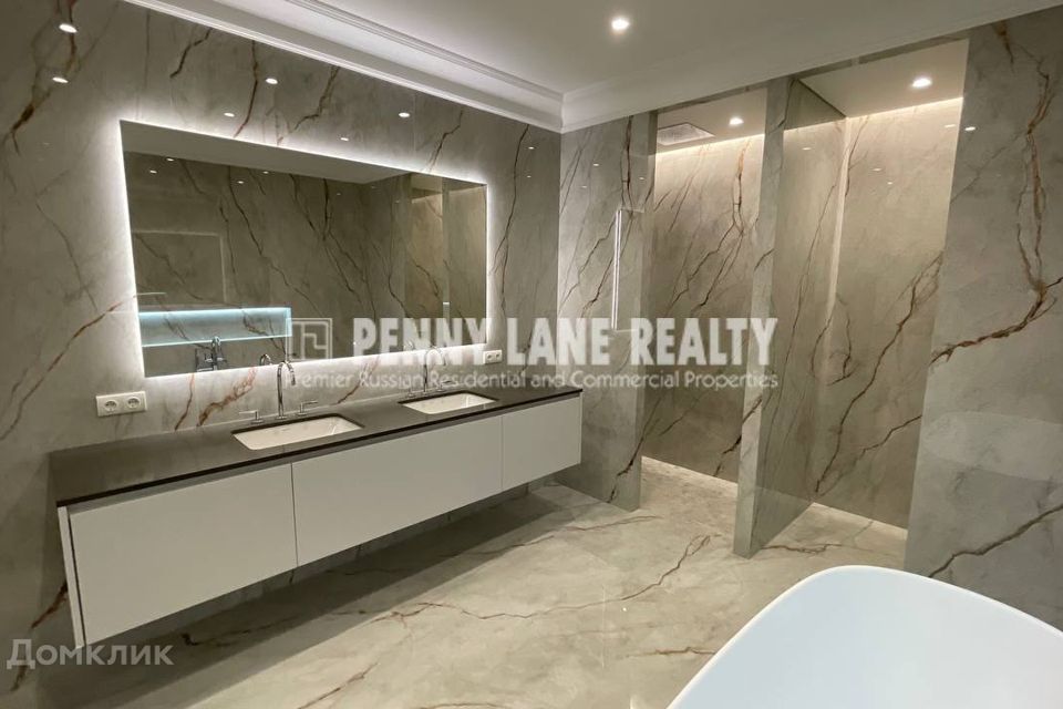 Сдаётся 6-комнатная квартира, 330 м²