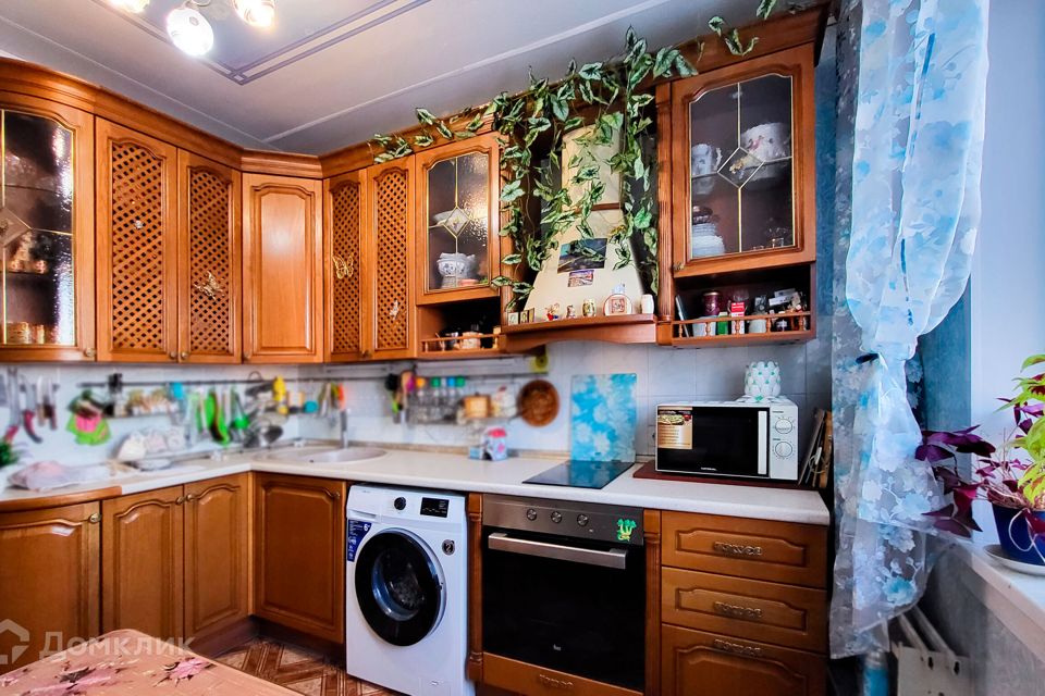 Продаётся 4-комнатная квартира, 76.3 м²