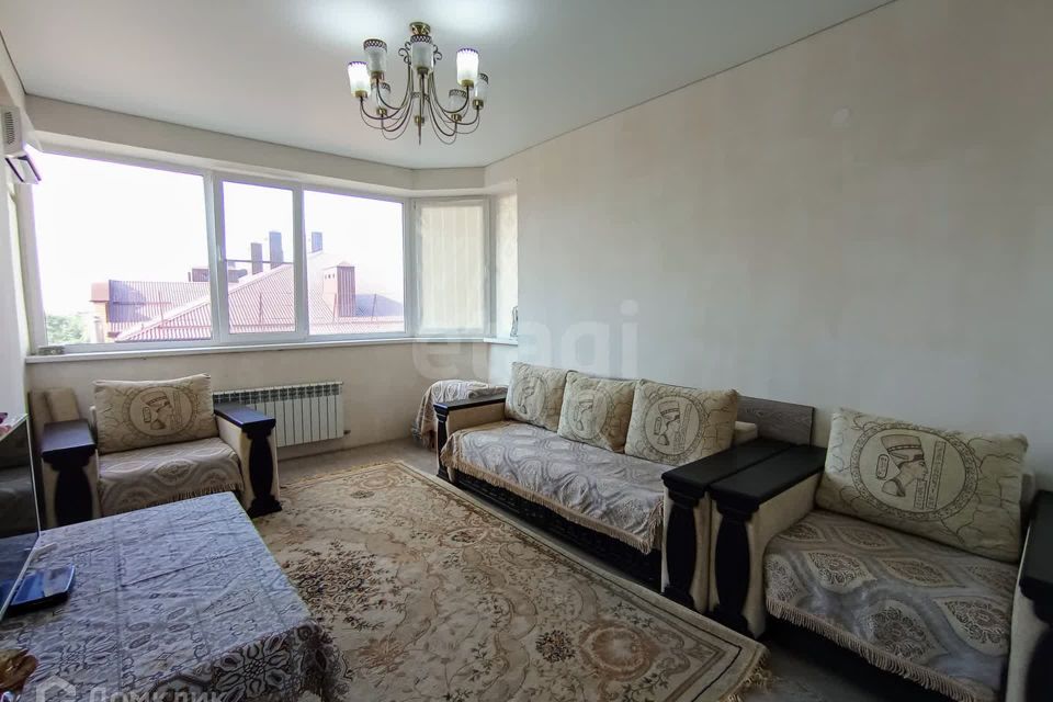Продаётся 1-комнатная квартира, 42.15 м²