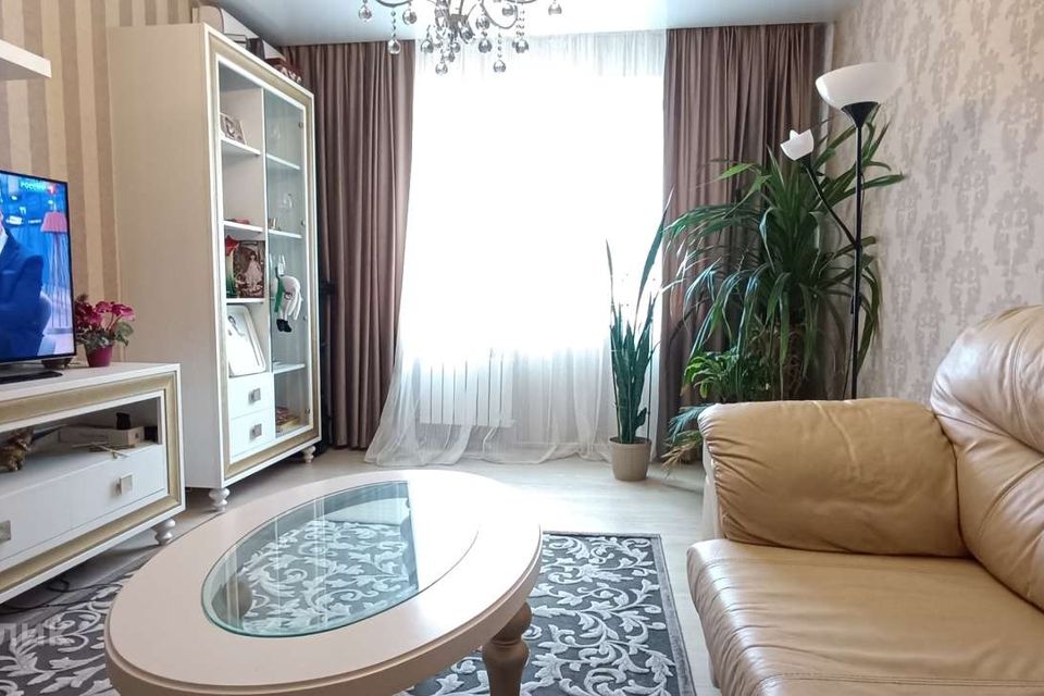 Продаётся 3-комнатная квартира, 75.9 м²