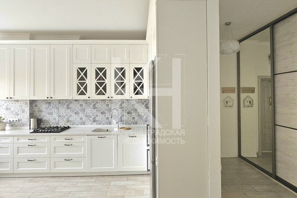 Сдаётся 3-комнатная квартира, 103.3 м²
