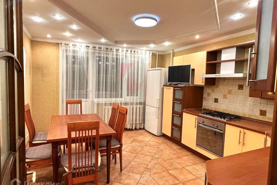 Продаётся 3-комнатная квартира, 100.8 м²