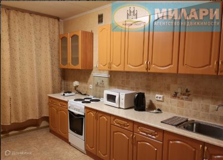 Сдаётся 2-комнатная квартира, 65 м²