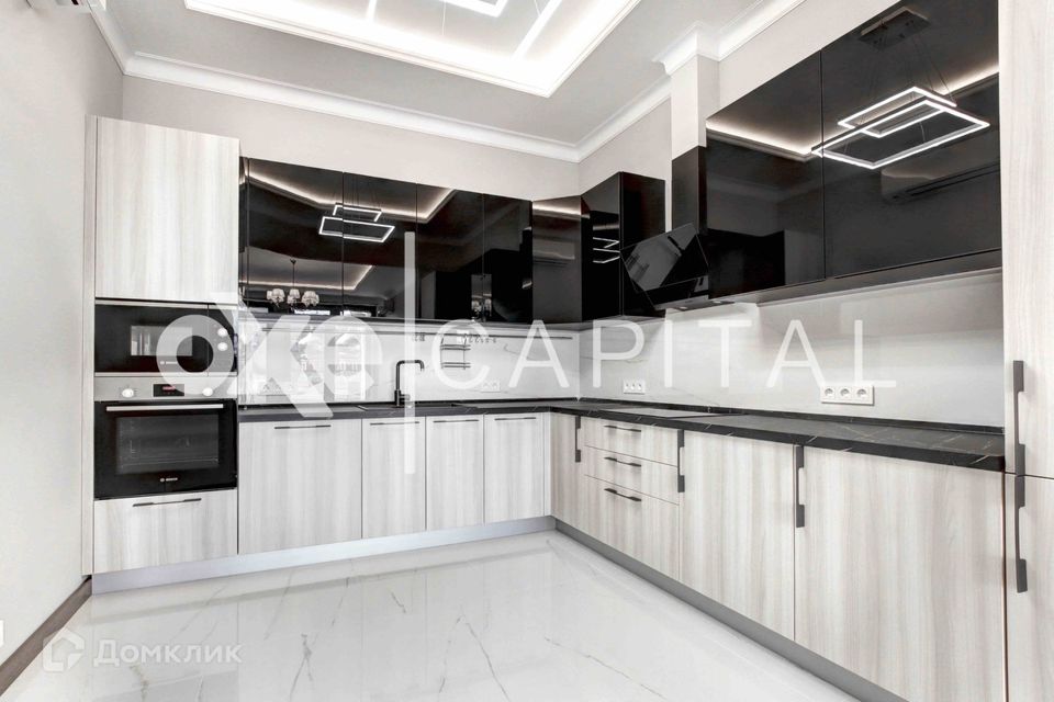 Продаётся 2-комнатная квартира, 100 м²