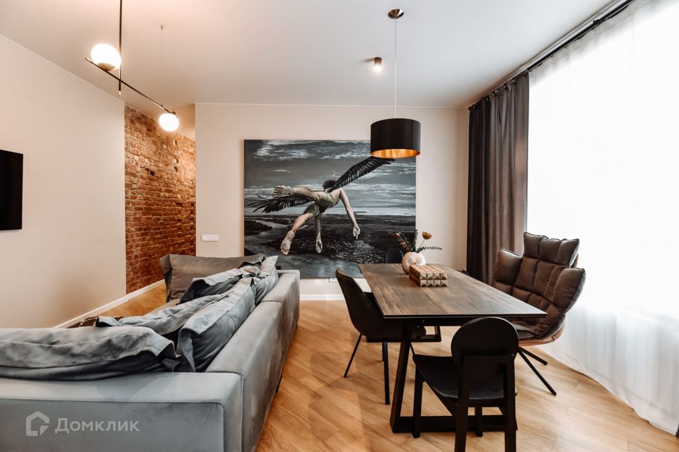 Продаётся 4-комнатная квартира, 120.8 м²