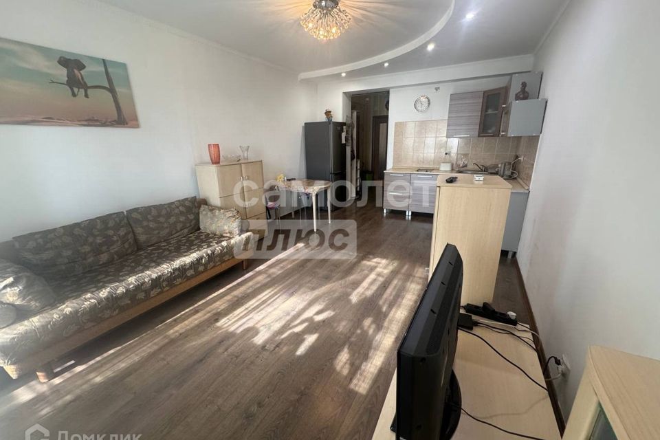Продаётся 1-комнатная квартира, 46 м²