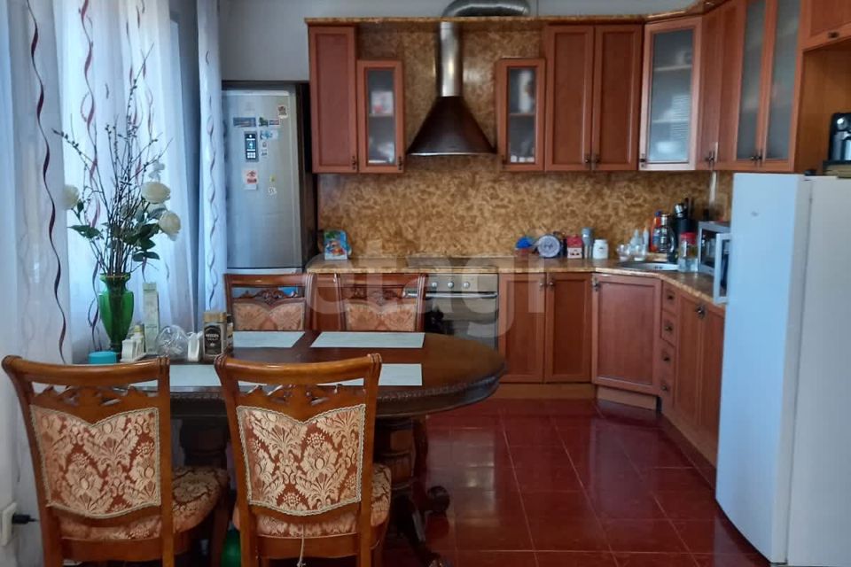 Продаётся 4-комнатная квартира, 103.1 м²