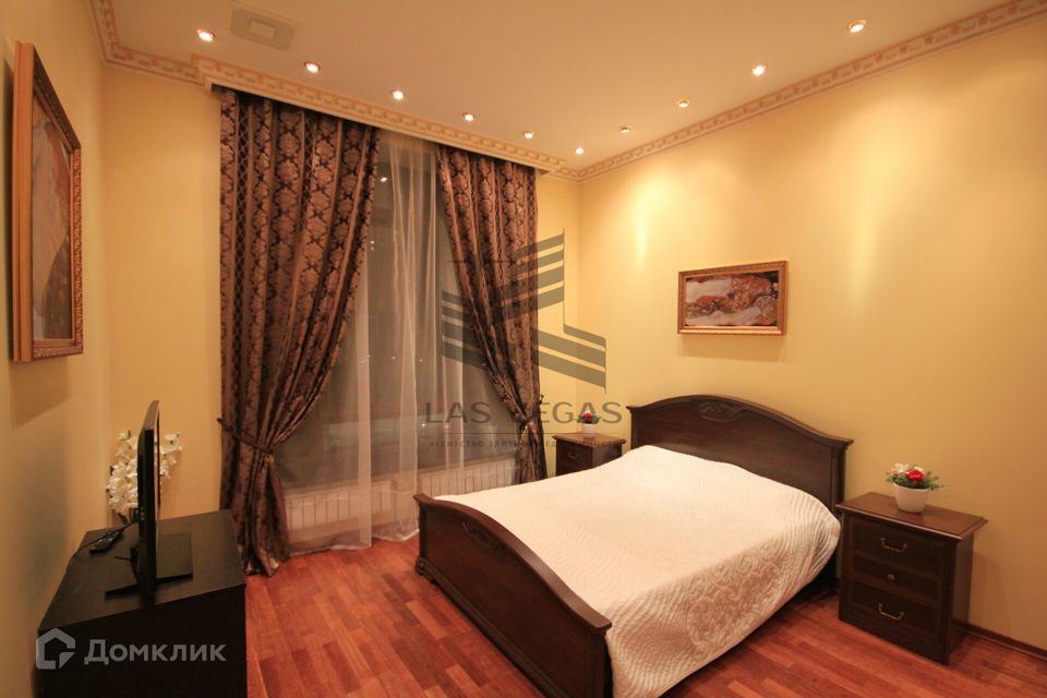 Сдаётся 2-комнатная квартира, 70 м²