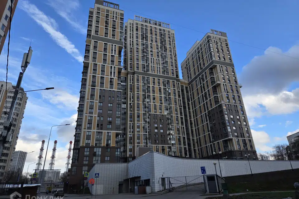 Продаётся 2-комнатная квартира, 81.2 м²