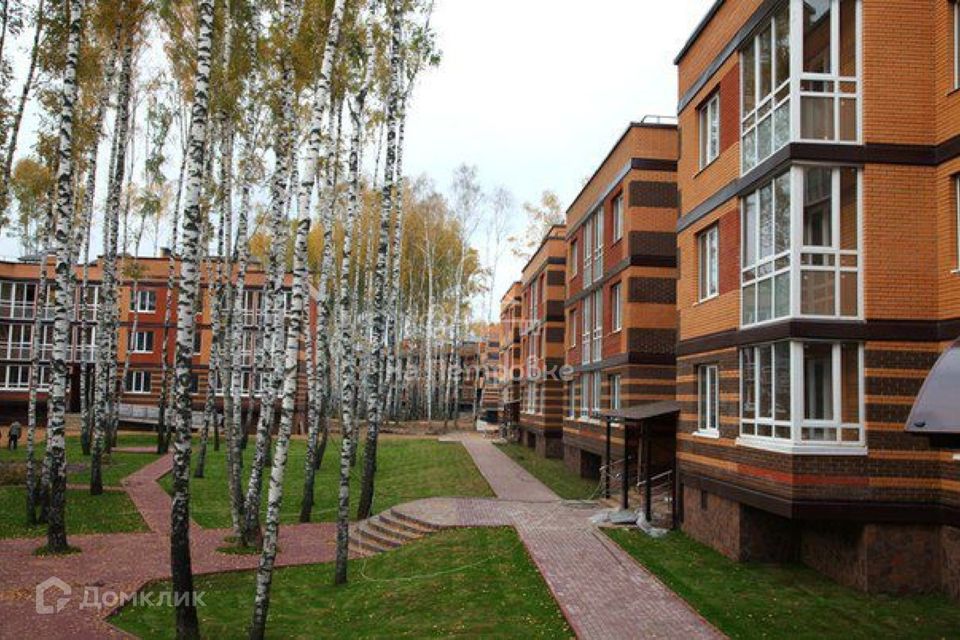 Пик школа бунинские луга. Поселок коммунарка потаповская роща. Бутовские аллеи потаповская роща. Потаповская роща д 4 к 1. Бутовские аллеи потаповская роща.