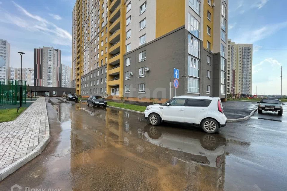 Продаётся 3-комнатная квартира, 98.4 м²