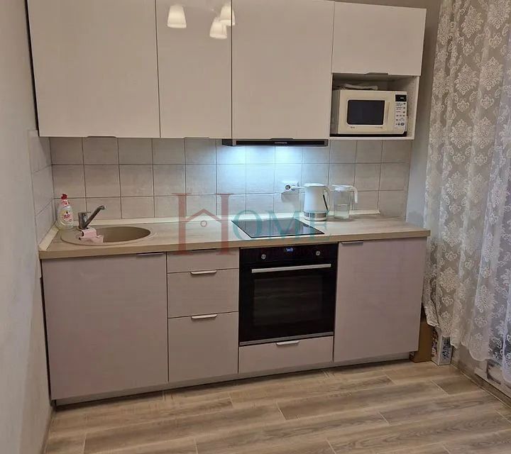 Сдаётся 1-комнатная квартира, 38 м²