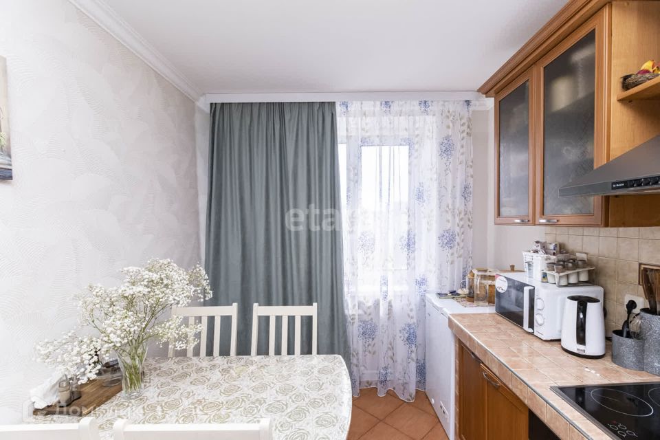 Продаётся 2-комнатная квартира, 56.2 м²