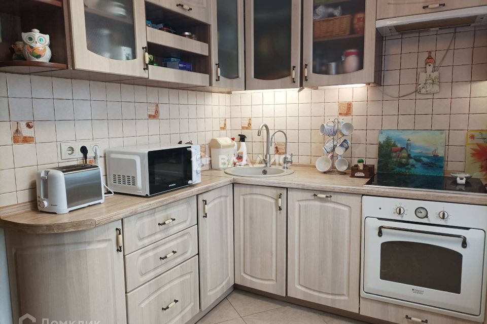 Продаётся 4-комнатная квартира, 82.1 м²