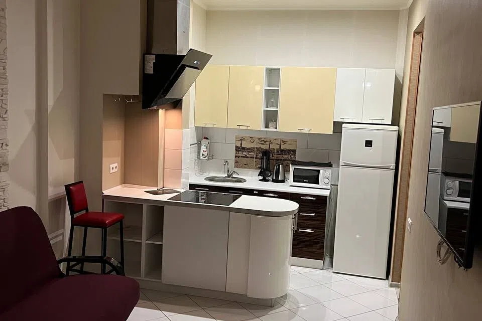Сдаётся 2-комнатная квартира, 72 м²