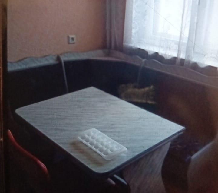 Сдаётся 2-комнатная квартира, 65 м²