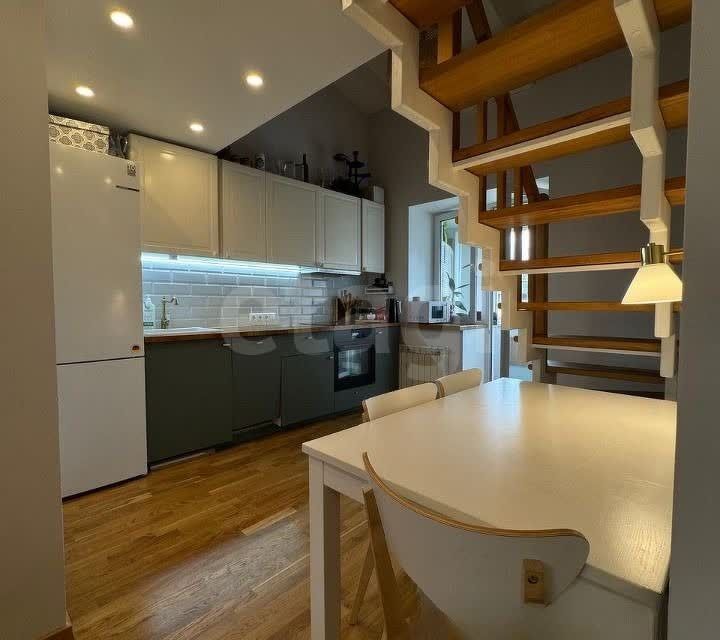 Продаётся 3-комнатная квартира, 68.5 м²