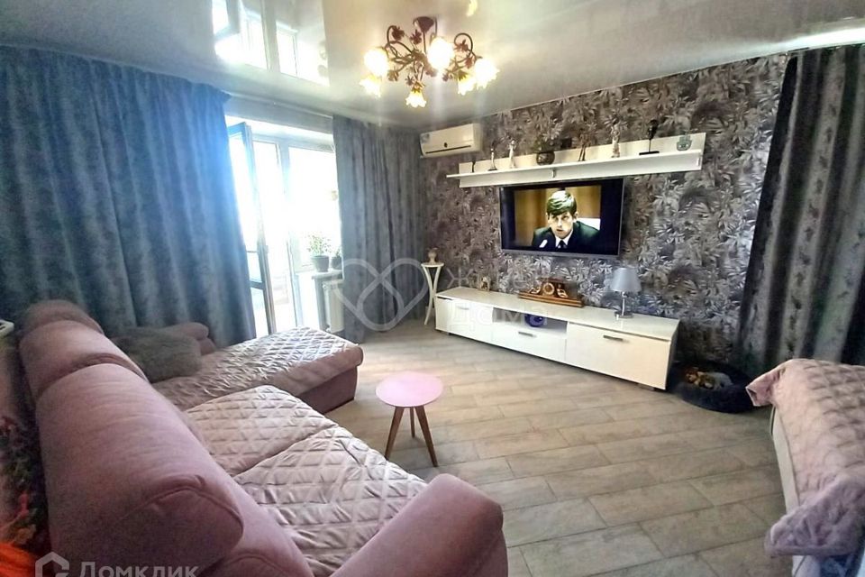 Продаётся 1-комнатная квартира, 42.6 м²