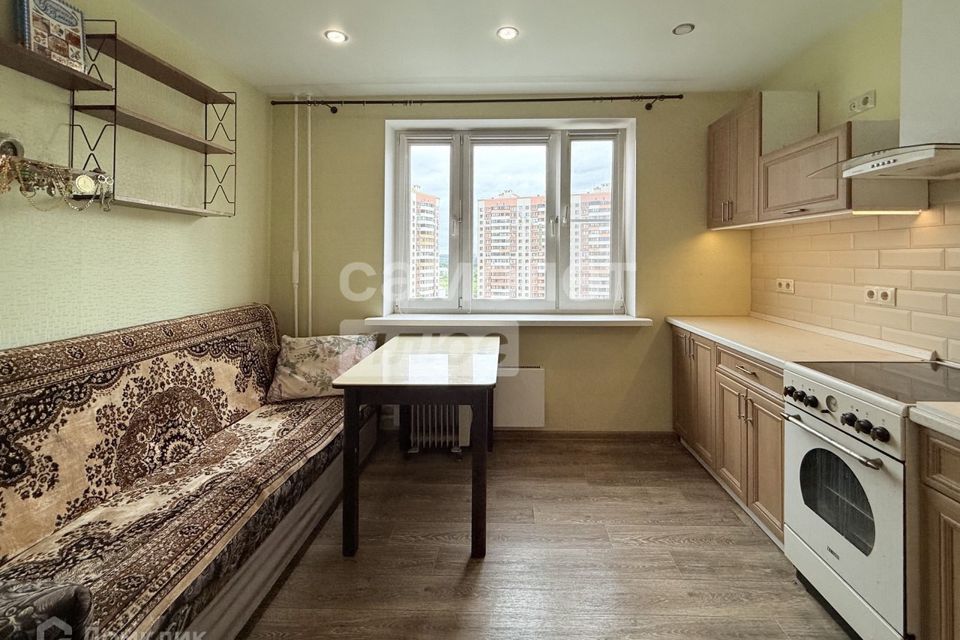Продаётся 2-комнатная квартира, 58.3 м²