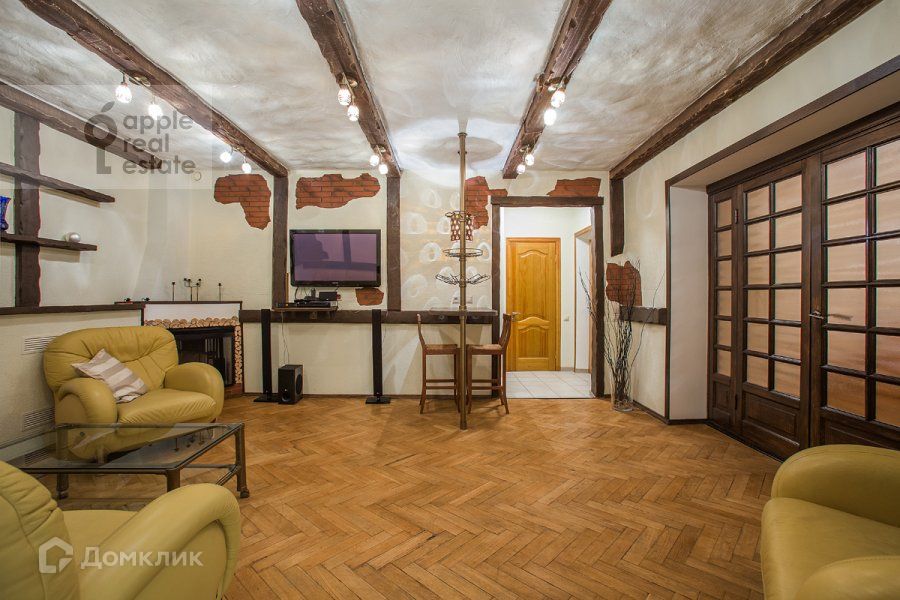 Продаётся 3-комнатная квартира, 107 м²