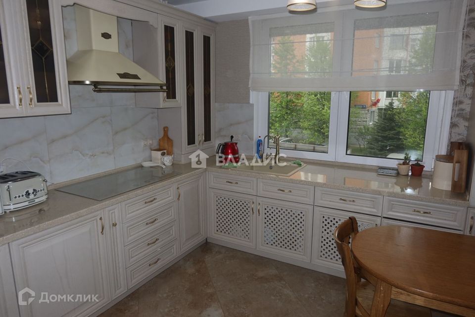 Продаётся 3-комнатная квартира, 72.2 м²