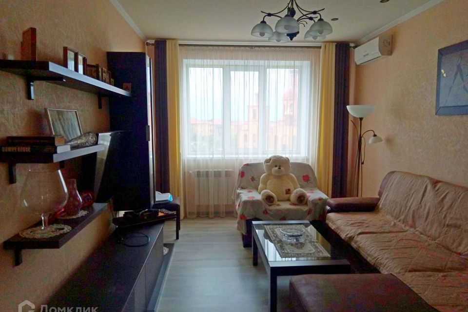 Продаётся 2-комнатная квартира, 60.7 м²