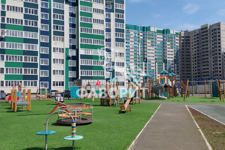 Продаётся 1-комнатная квартира, 41.2 м²