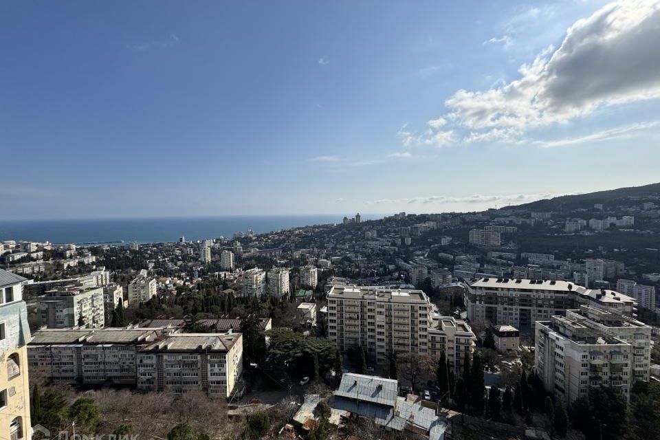Продаётся 1-комнатная квартира, 54.1 м²