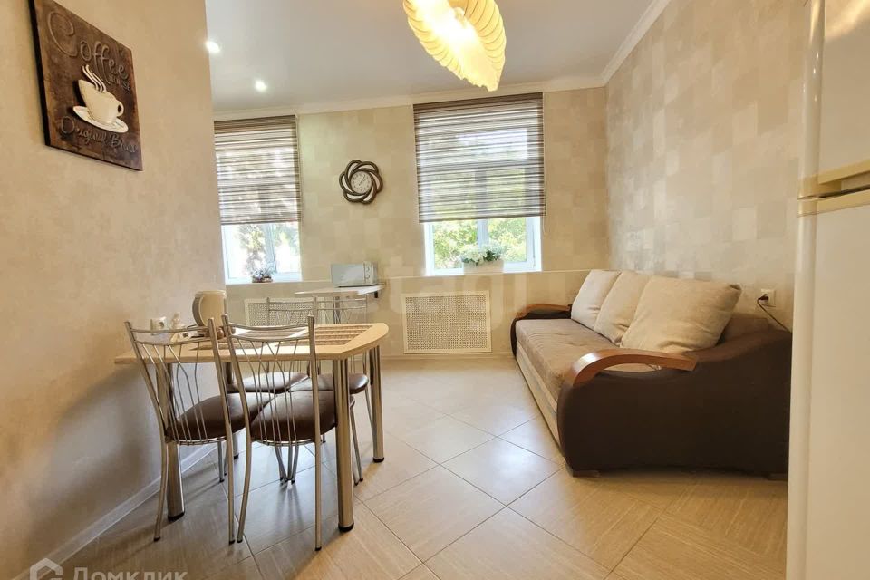 Продаётся 2-комнатная квартира, 58.8 м²