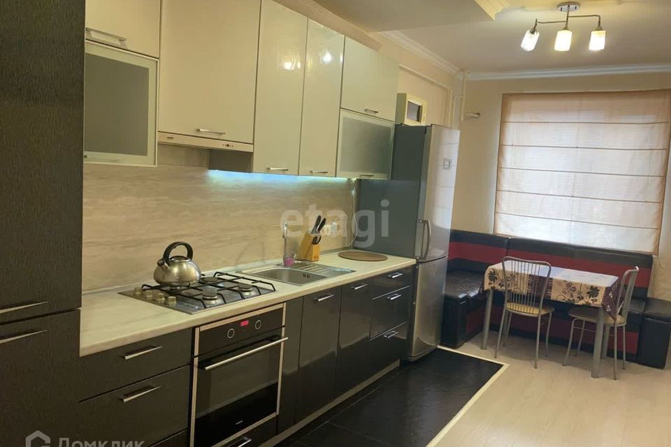 Продаётся 1-комнатная квартира, 44.8 м²