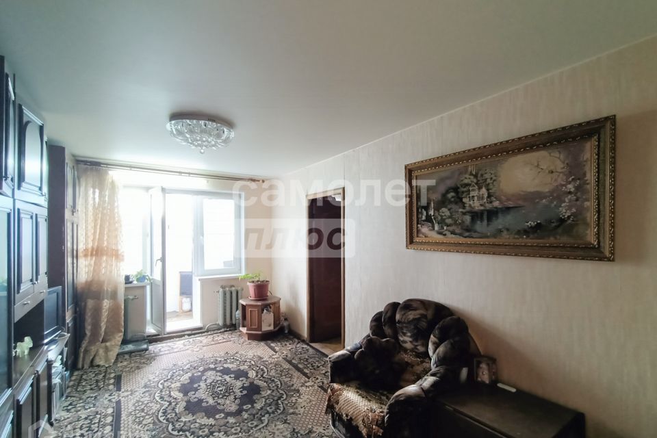 Продаётся 3-комнатная квартира, 56.8 м²