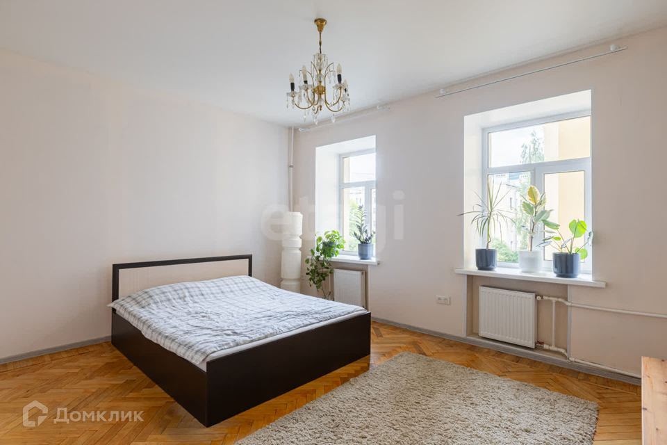 Продаётся 2-комнатная квартира, 65.4 м²