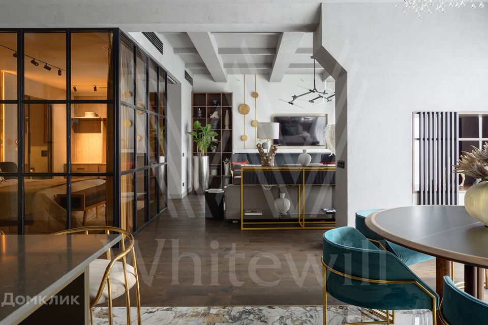 Продаётся 3-комнатная квартира, 146.1 м²