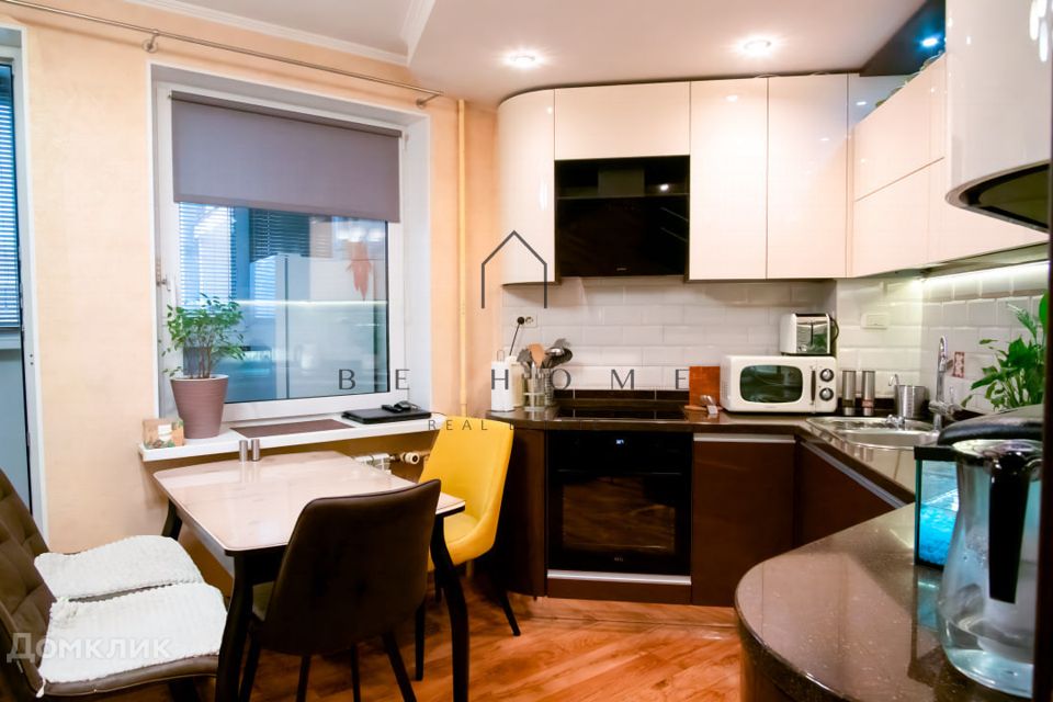 Продаётся 2-комнатная квартира, 63.5 м²