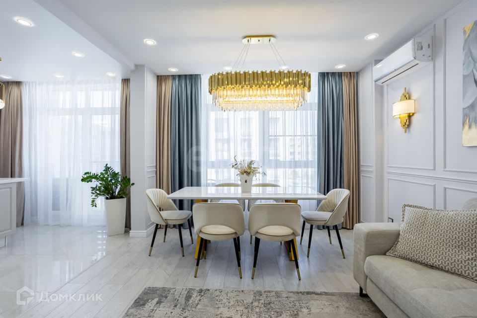 Продаётся 3-комнатная квартира, 95 м²
