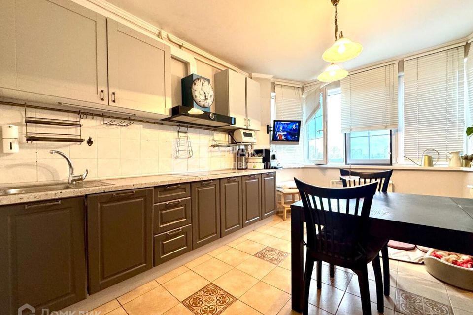 Продаётся 3-комнатная квартира, 76.1 м²