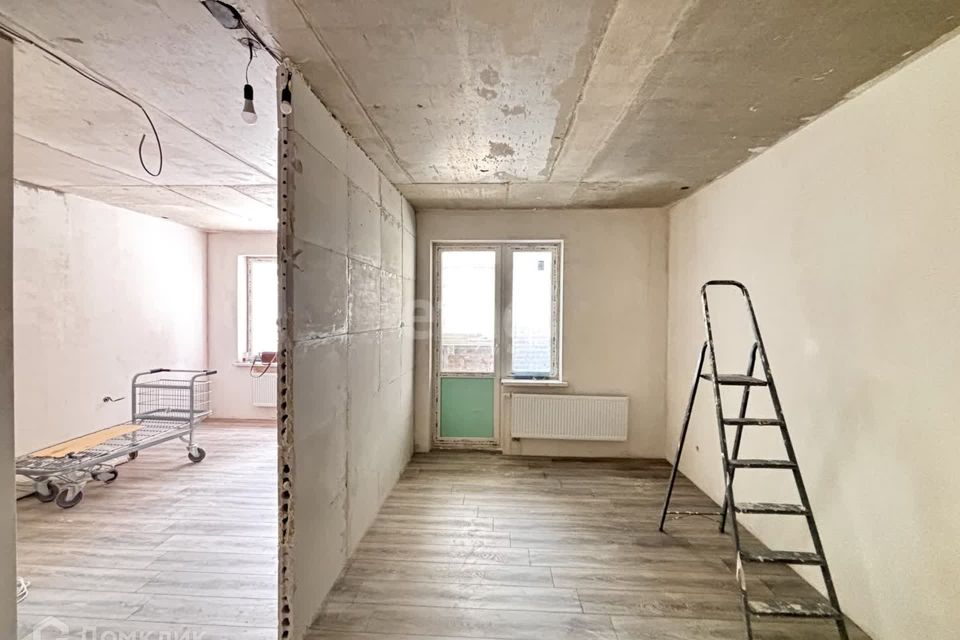 Продаётся 1-комнатная квартира, 55 м²