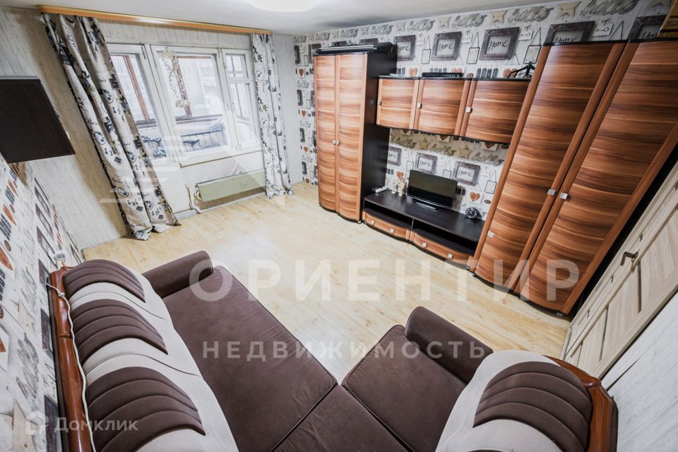Продаётся 3-комнатная квартира, 63.8 м²
