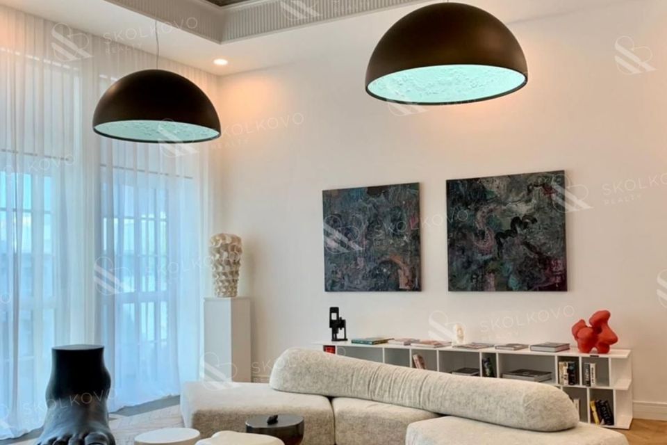 Продаётся 6-комнатная квартира, 385 м²