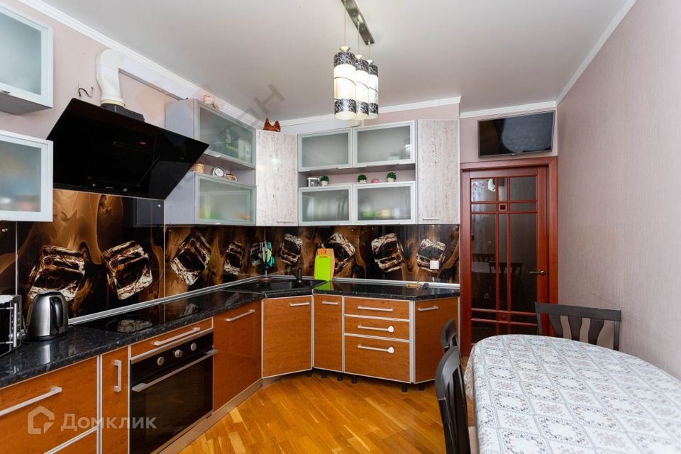 Продаётся 2-комнатная квартира, 71.8 м²