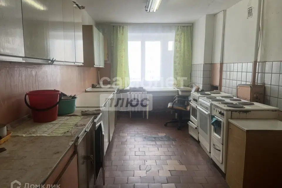 Продаётся комната в 8-комн. квартире, 13.1 м²
