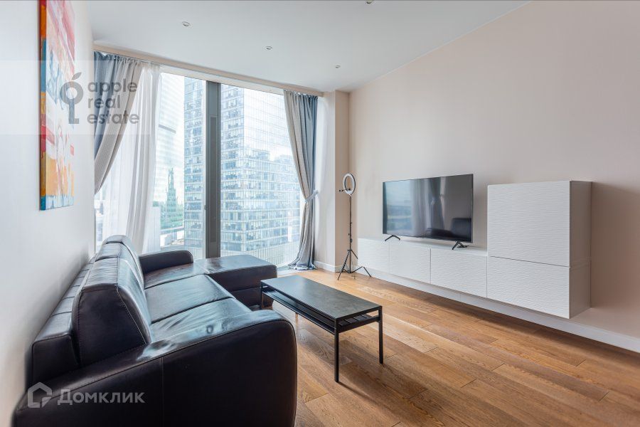 Сдаётся 2-комнатная квартира, 61 м²