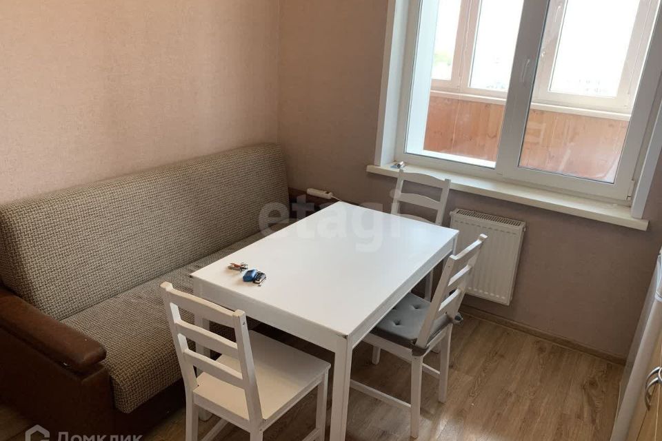 Сдаётся 1-комнатная квартира, 40 м²