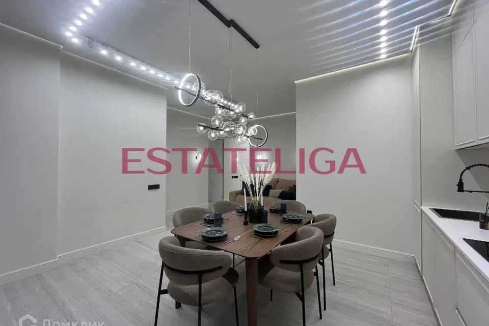 Продаётся 4-комнатная квартира, 95 м²