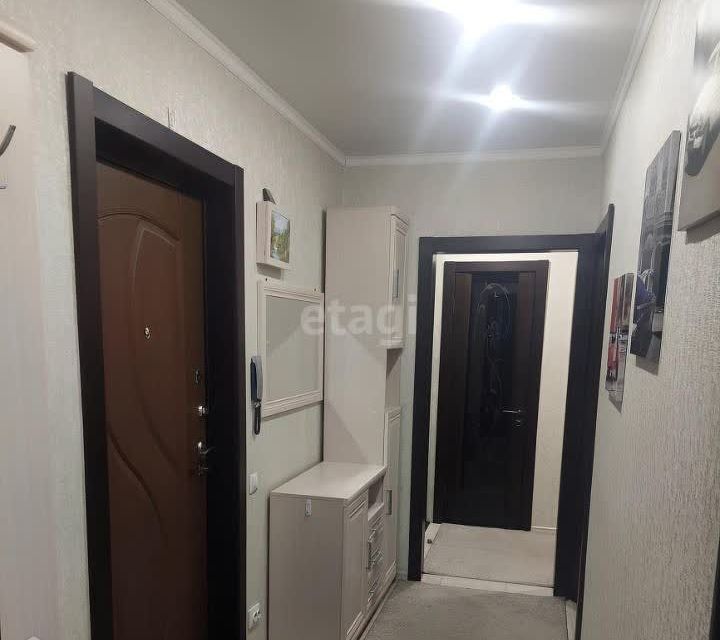 Продаётся 2-комнатная квартира, 57 м²