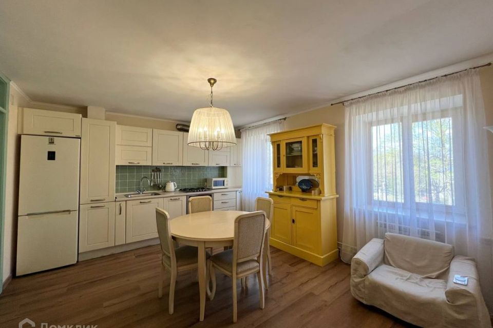 Продаётся 3-комнатная квартира, 72 м²