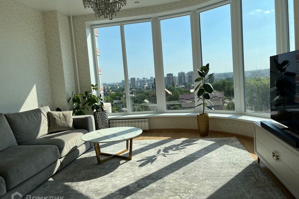 Продаётся 3-комнатная квартира, 112 м²