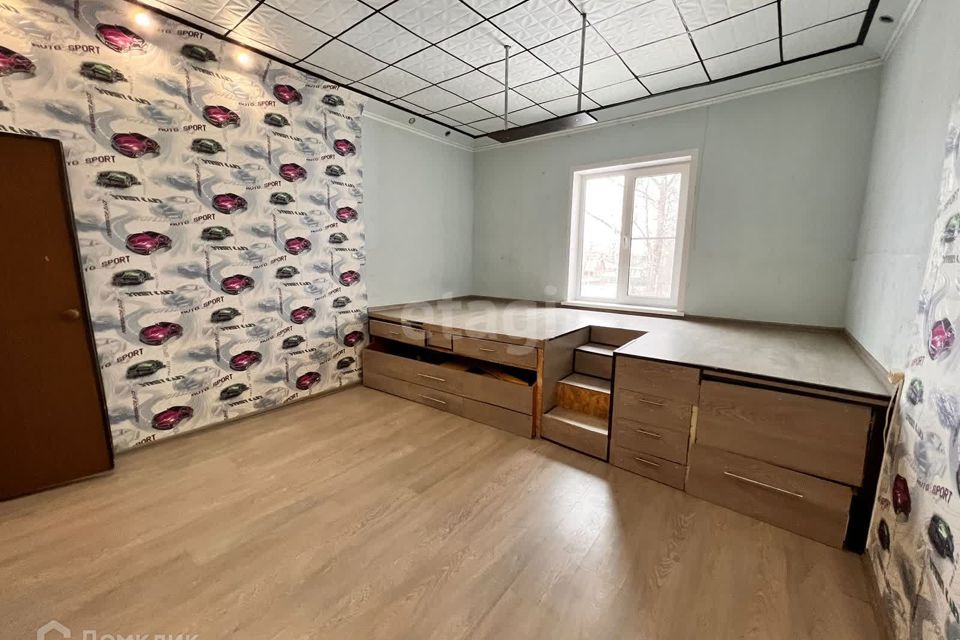 Продаётся 4-комнатная квартира, 93.3 м²