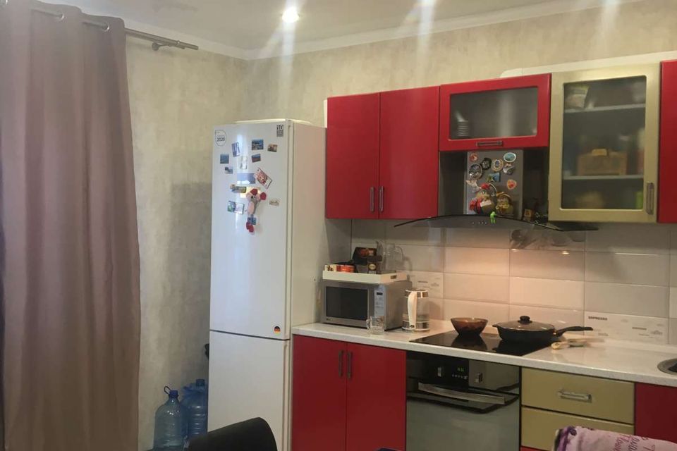 Продаётся 2-комнатная квартира, 65 м²